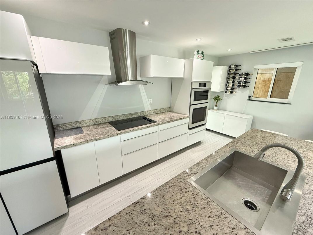 Interior, Kitchen, Recessed Lighting