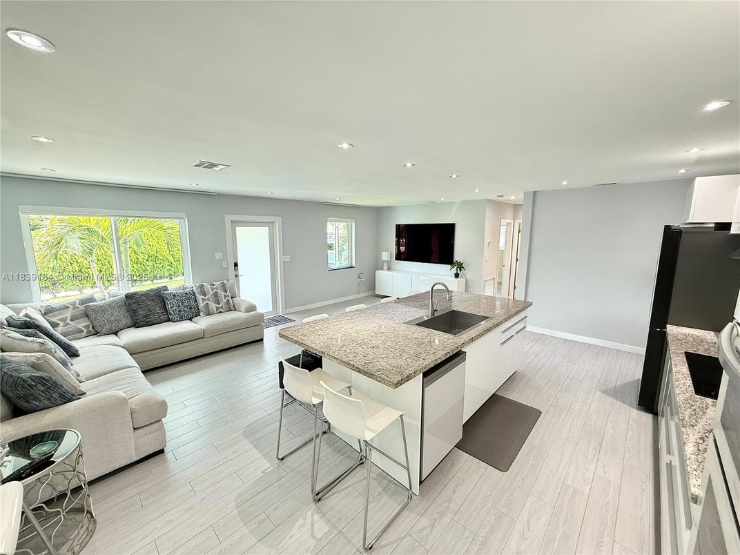 Interior, Kitchen, Living room, Recessed Lighting, Wood Texture Flooring