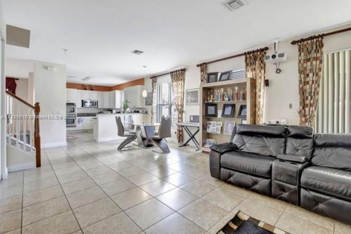 Dining room, Interior, Kitchen, Living room