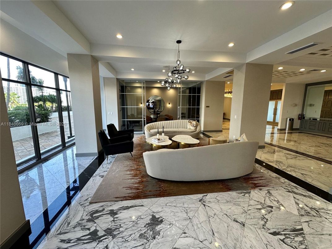 Interior, Living room, Marble, Pendant Lights, Recessed Lighting
