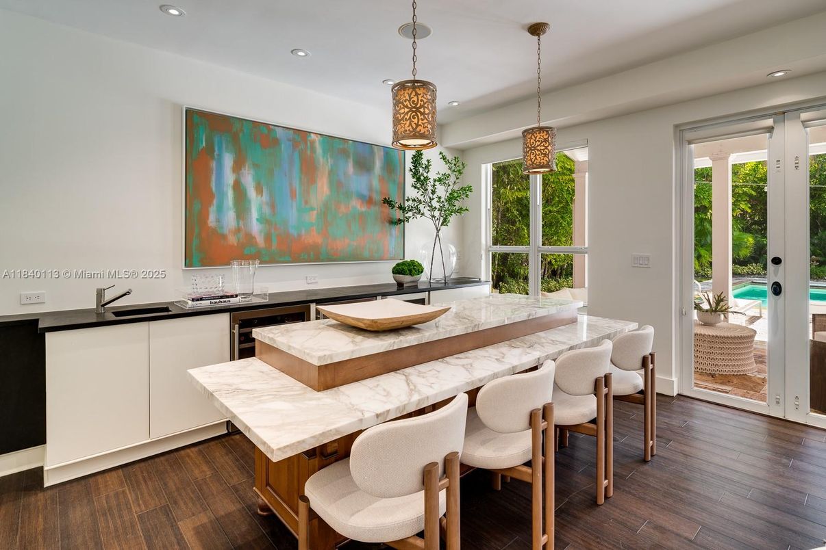 Interior, Pendant Lights, Recessed Lighting, Wood Texture Flooring