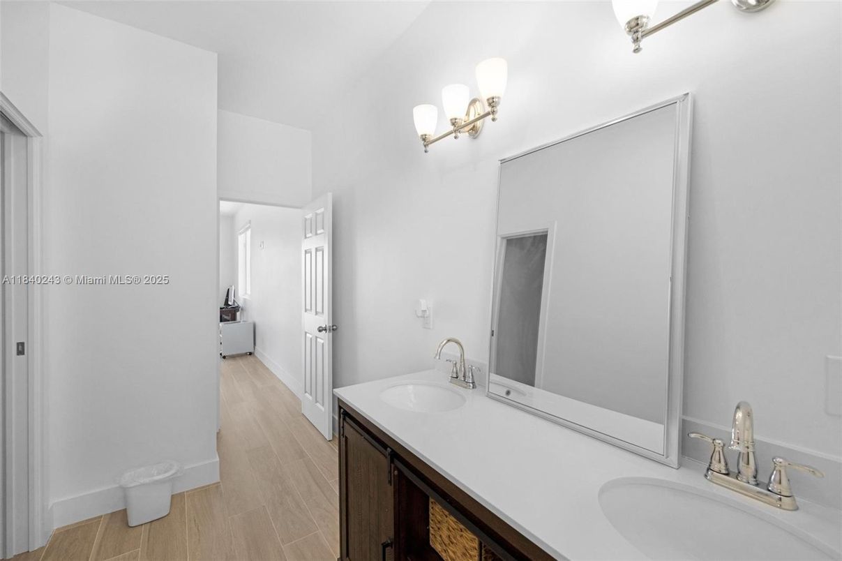 Bathroom, Dual Sink Vanities, Interior, Wood Texture Flooring