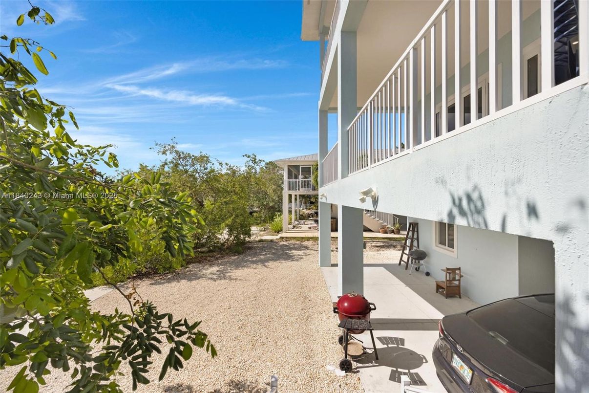 Backyard, Exterior