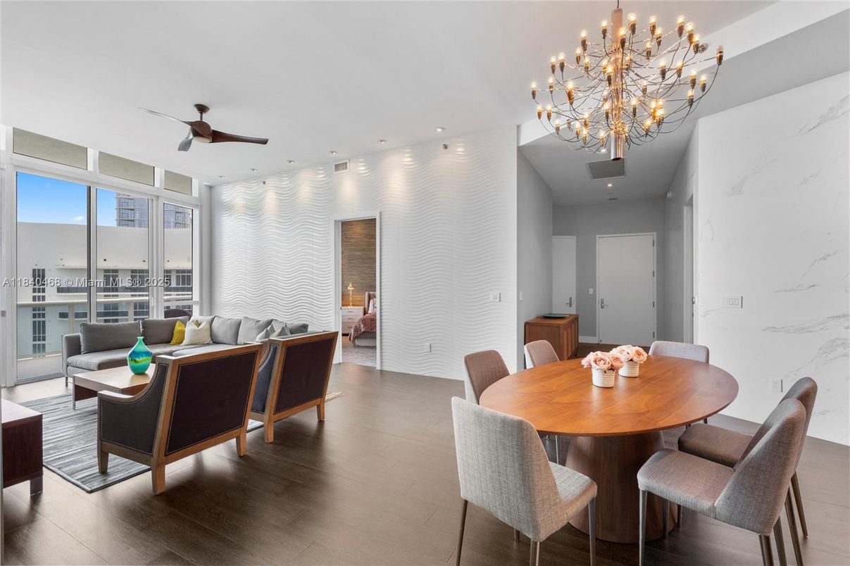 Chandelier, Dining room, Interior, Living room, Recessed Lighting, Wood Texture Flooring