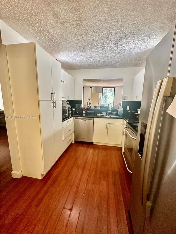 Interior, Kitchen, Stainless Steel Appliances, Wood Texture Flooring