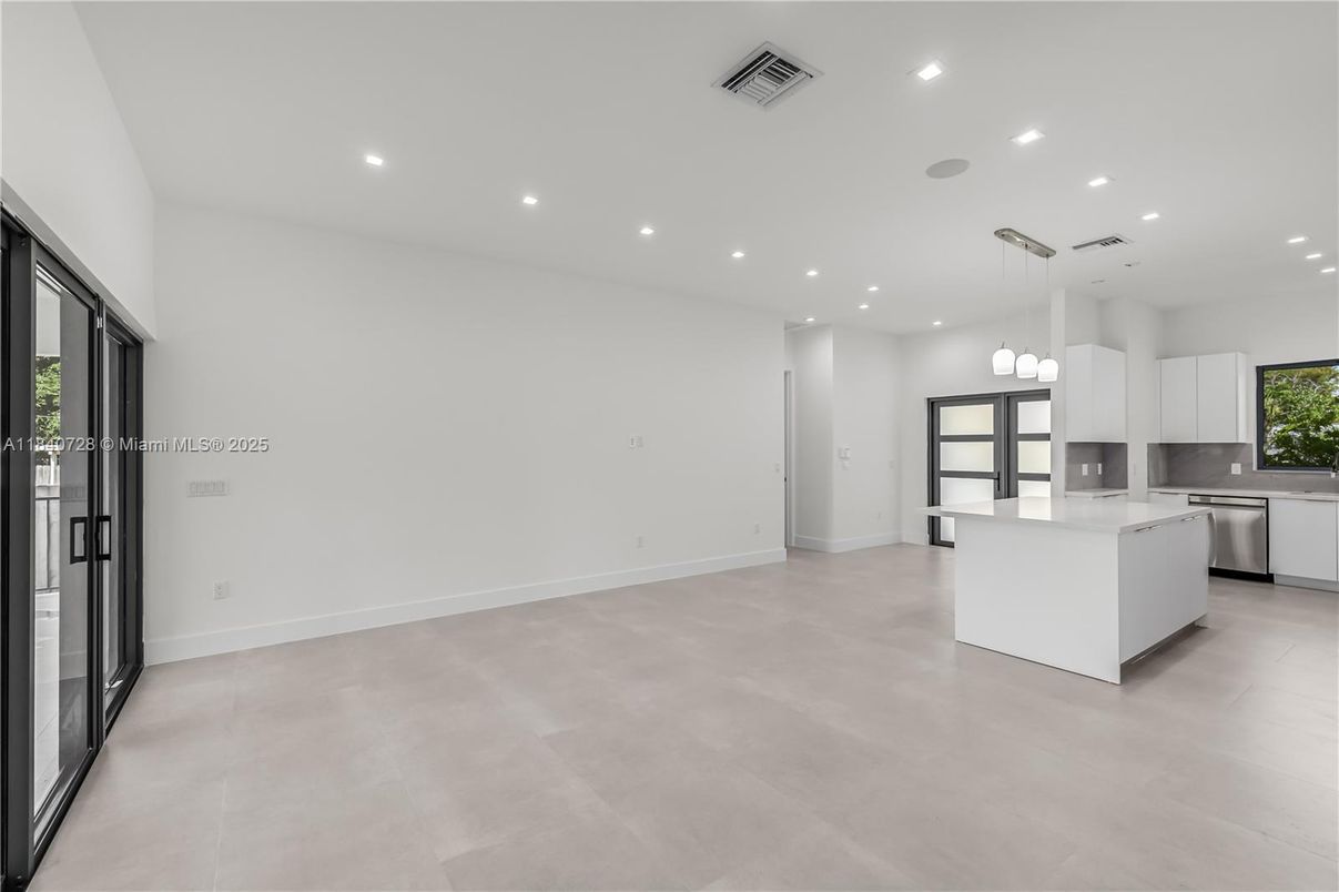 Chandelier, Empty room, Interior, Kitchen, Pendant Lights, Recessed Lighting, Stainless Steel Appliances