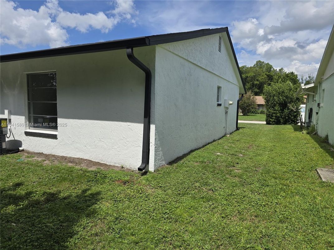 Backyard, Exterior