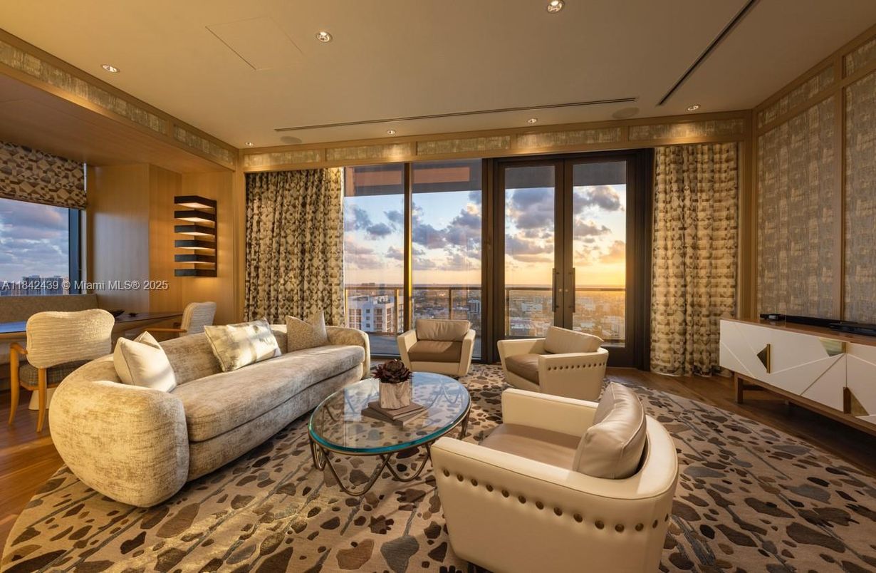 Interior, Living room, Recessed Lighting, Water, Wood Texture Flooring