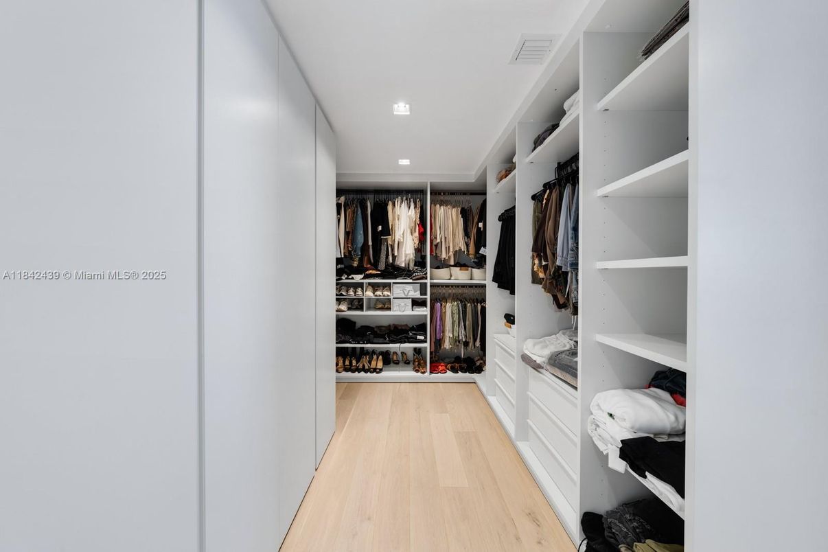 Interior, Recessed Lighting, Walk-in Closets, Wood Texture Flooring