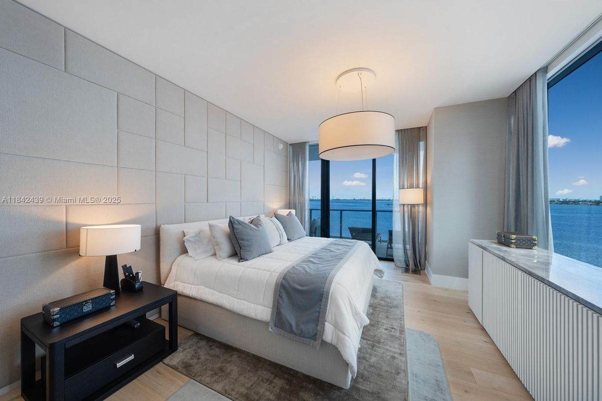 Bedroom, Interior, Water, Wood Texture Flooring