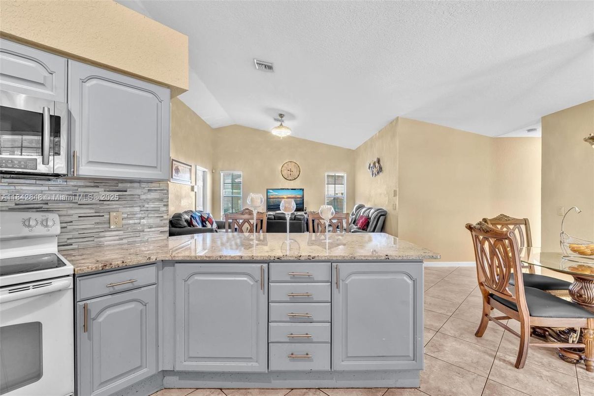 Dining room, Interior, Kitchen