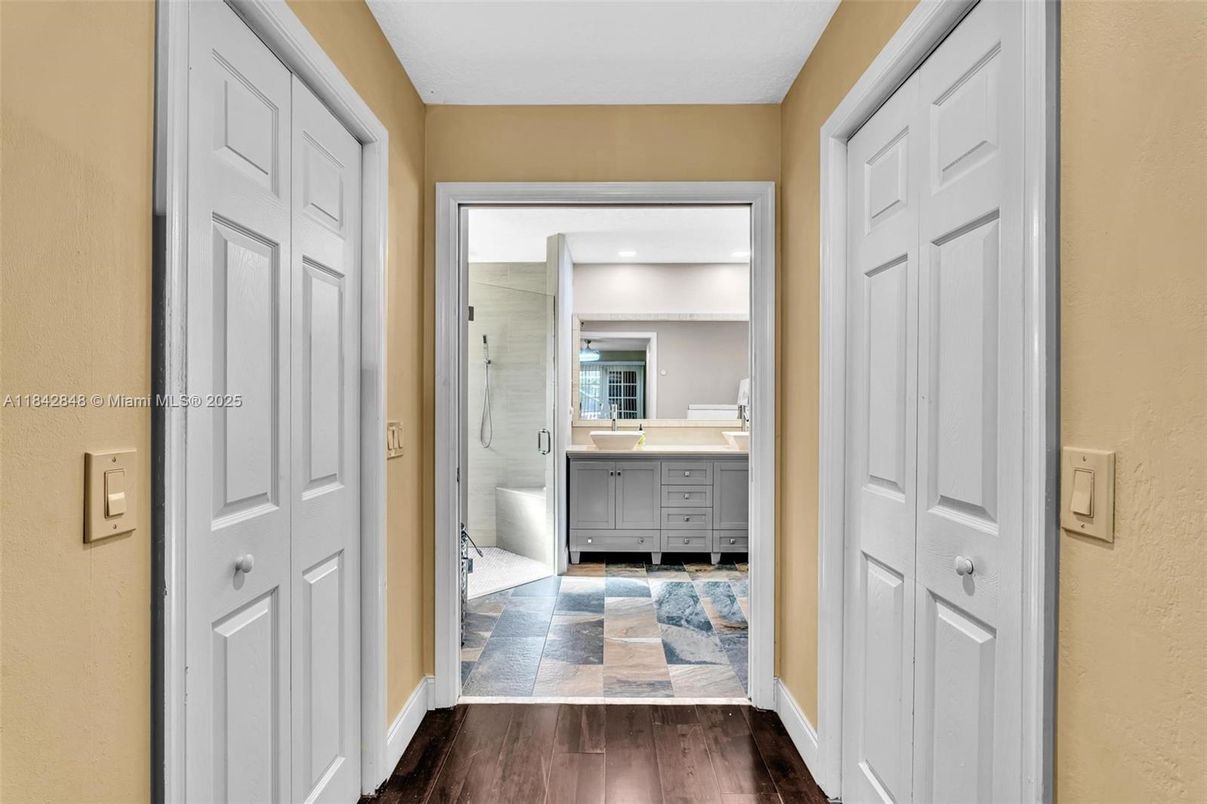 Bathroom, Interior, Recessed Lighting, Wood Texture Flooring