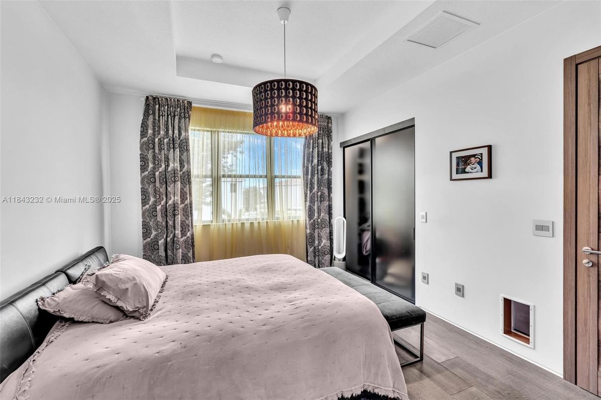 Bedroom, Chandelier, Interior, Pendant Lights, Wood Texture Flooring