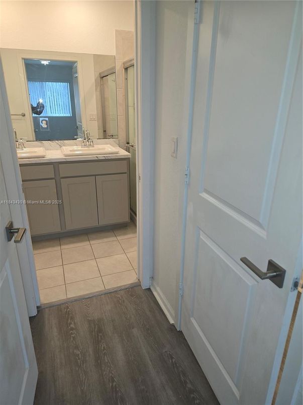 Bathroom, Dual Sink Vanities, Interior, Wood Texture Flooring