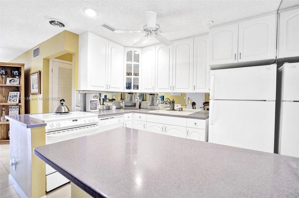 Interior, Kitchen, Recessed Lighting