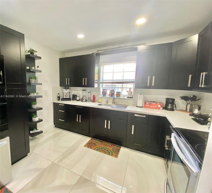 Interior, Kitchen, Recessed Lighting