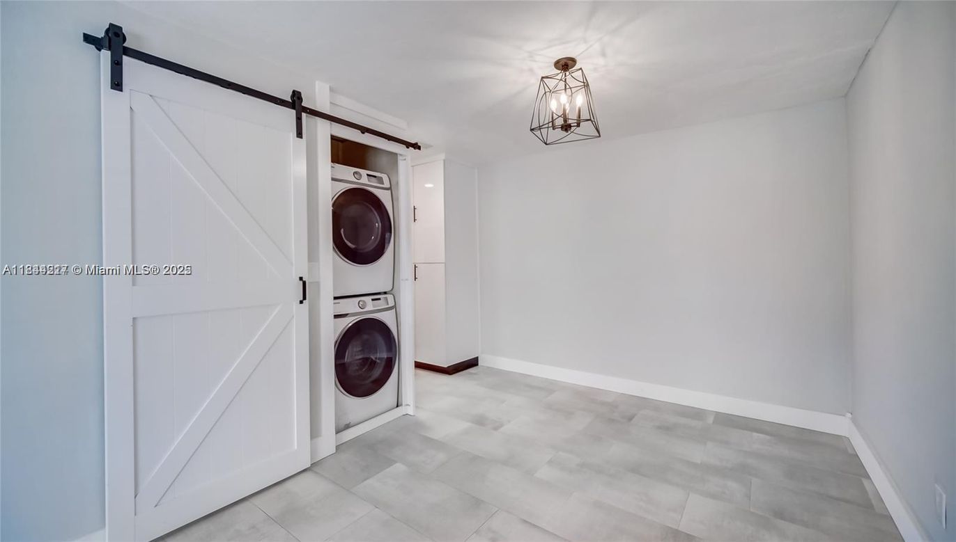 Interior, Utility Closets, Washer