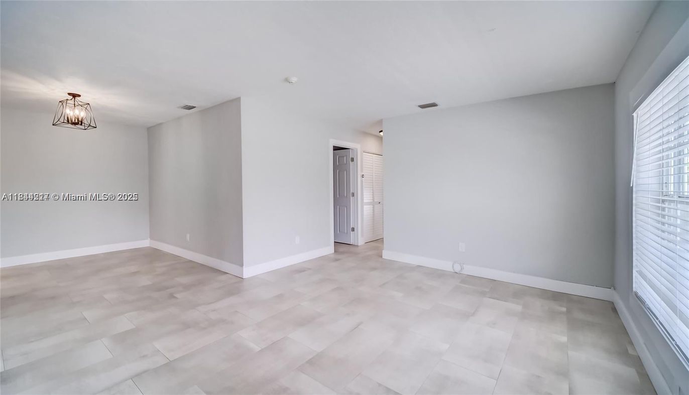 Chandelier, Empty room, Interior