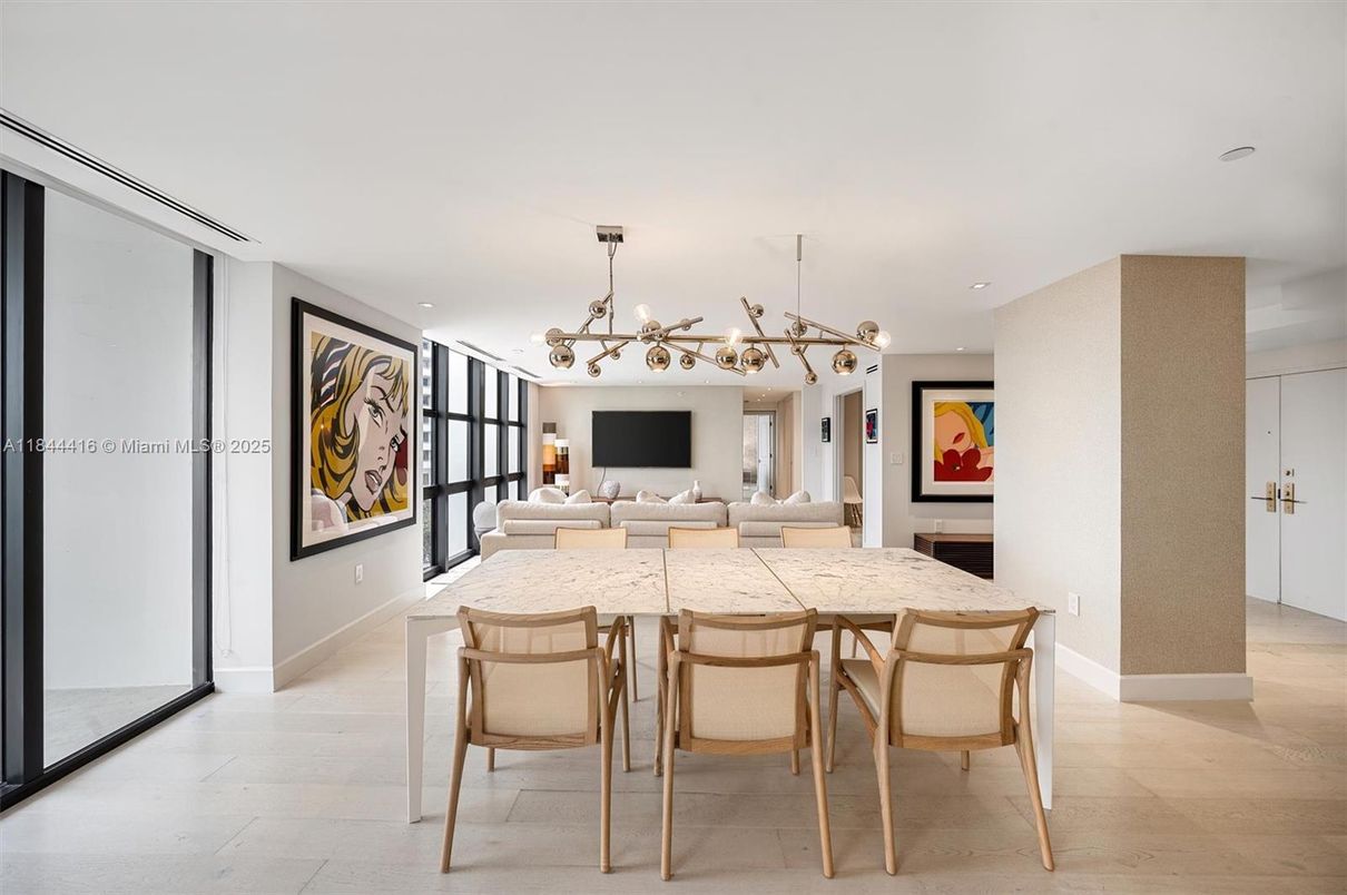 Dining room, Interior, Living room, Pendant Lights, Recessed Lighting