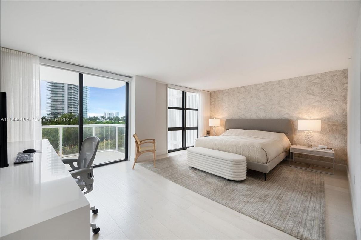 Bedroom, Home Office, Interior, Wood Texture Flooring