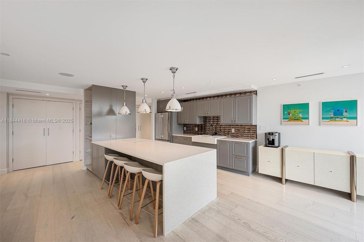 Interior, Kitchen, Pendant Lights, Recessed Lighting, Wood Texture Flooring