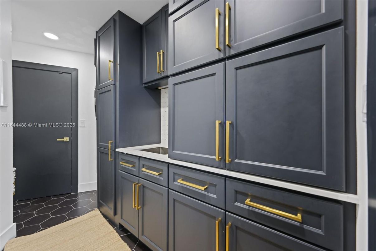 Interior, Kitchen, Recessed Lighting