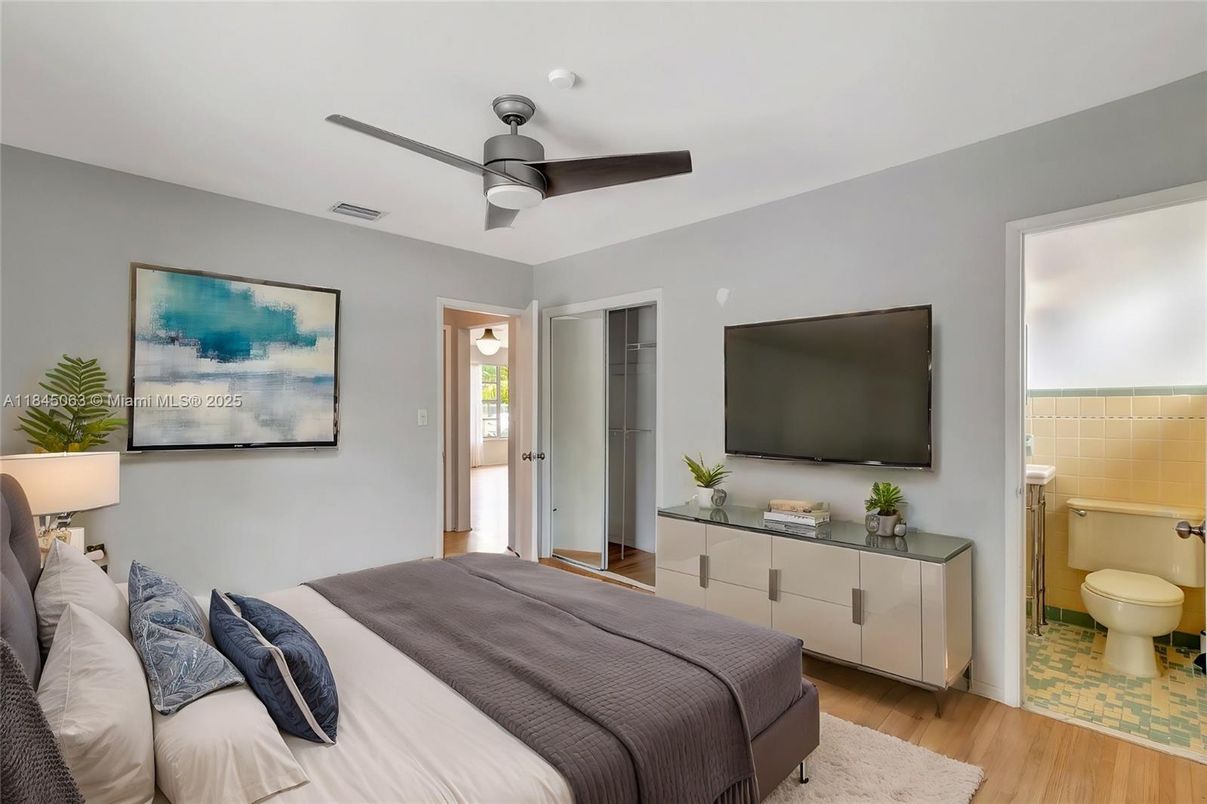 Bathroom, Bedroom, Interior, Wood Texture Flooring