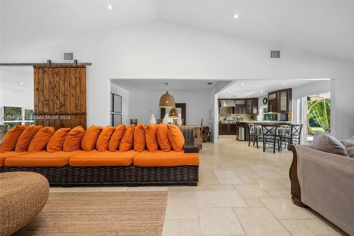 Dining room, Interior, Kitchen, Living room, Pendant Lights, Recessed Lighting, Stainless Steel Appliances