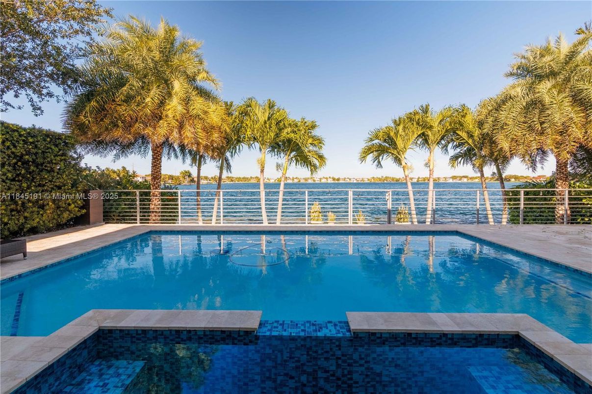 Exterior, Pool, Water