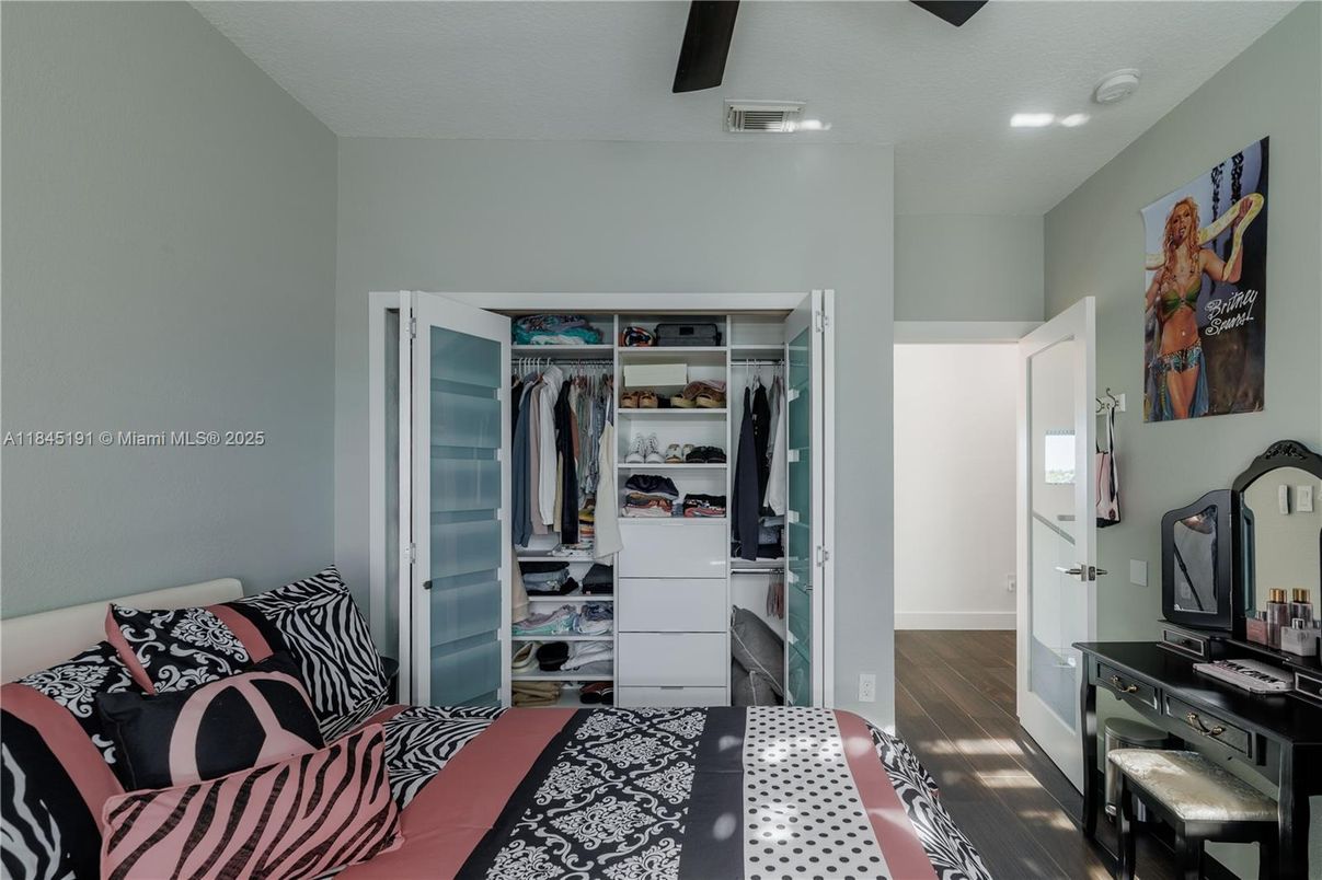 Interior, Recessed Lighting, Walk-in Closets, Wood Texture Flooring