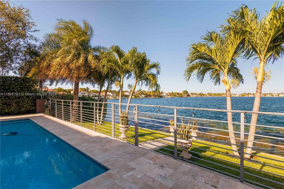 Exterior, Pool, Water