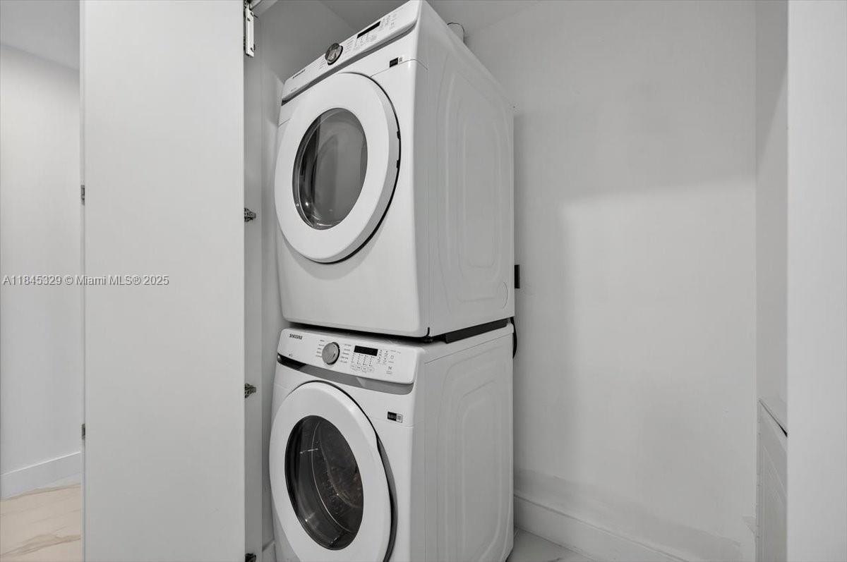 Interior, Utility Closets, Washer