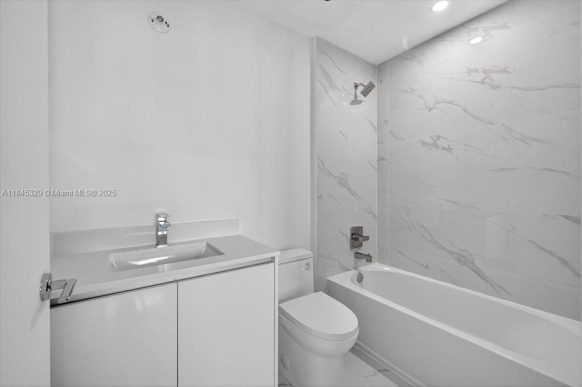 Bathroom, Interior, Marble Walls, Recessed Lighting