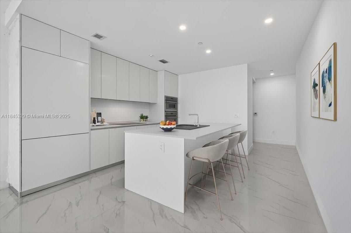 Interior, Kitchen, Marble, Recessed Lighting
