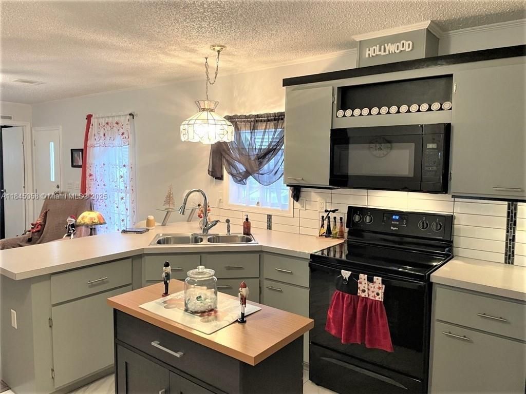 Interior, Kitchen, Pendant Lights