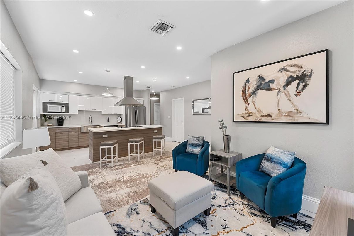 Interior, Kitchen, Living room, Recessed Lighting, Stainless Steel Appliances