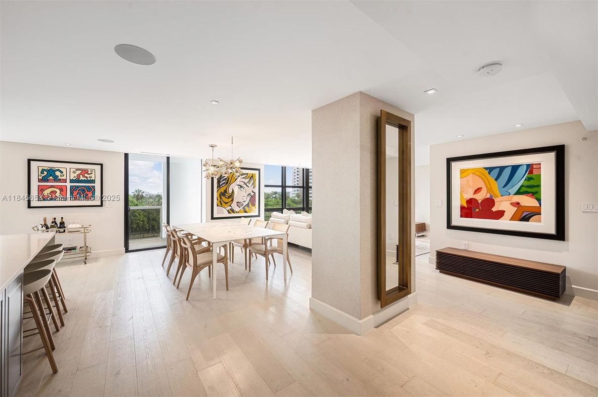 Dining room, Interior, Pendant Lights, Recessed Lighting, Wood Texture Flooring
