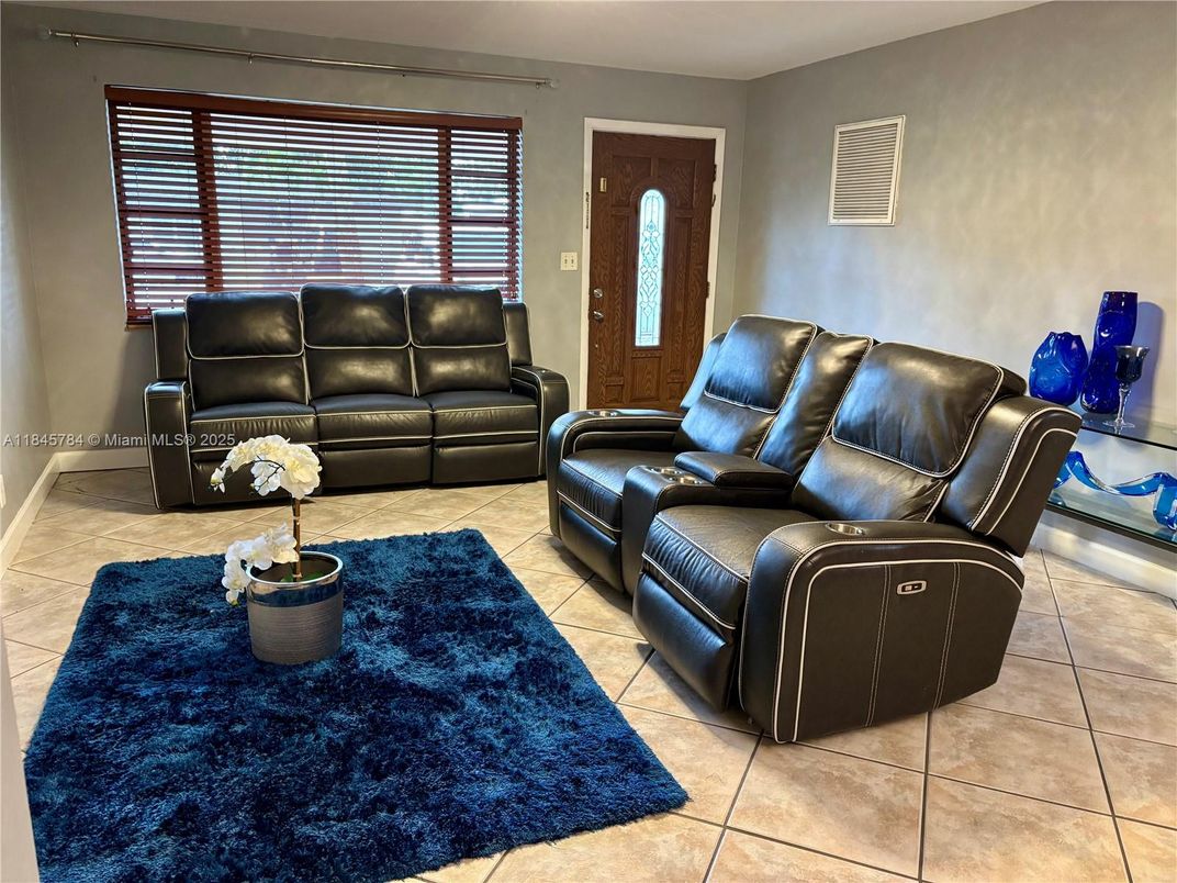 Home Theatre Room, Interior