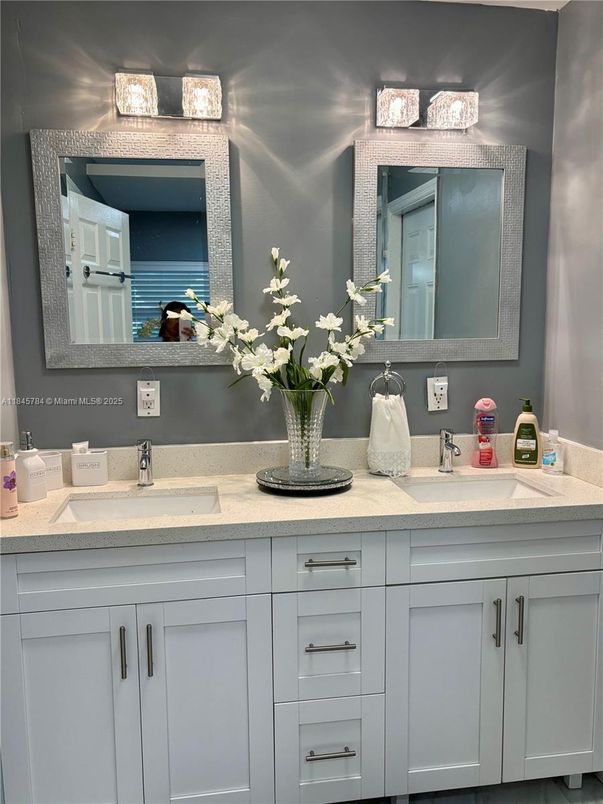 Bathroom, Dual Sink Vanities, Interior