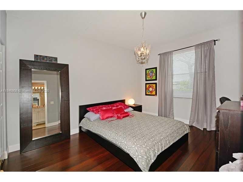 Bedroom, Chandelier, Interior, Pendant Lights, Wood Texture Flooring