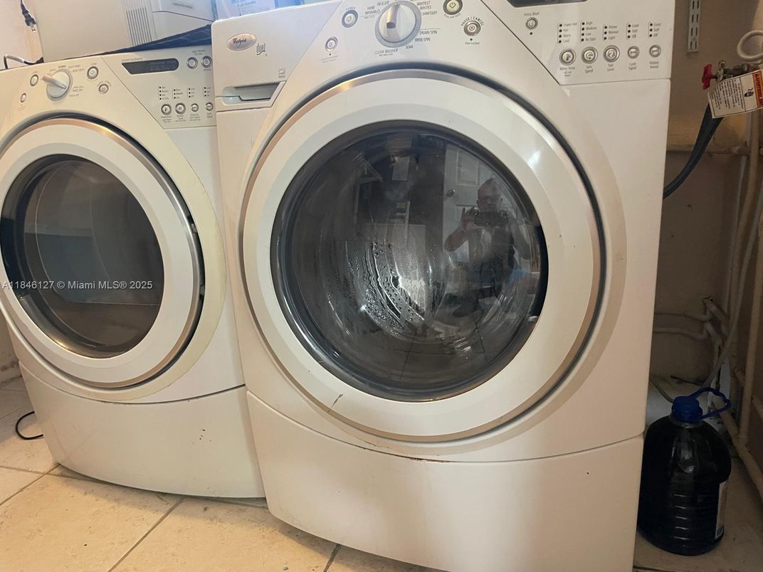 Interior, Utility Closets, Washer