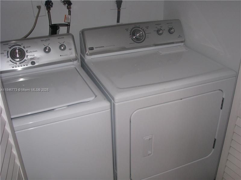 Interior, Utility Closets, Washer