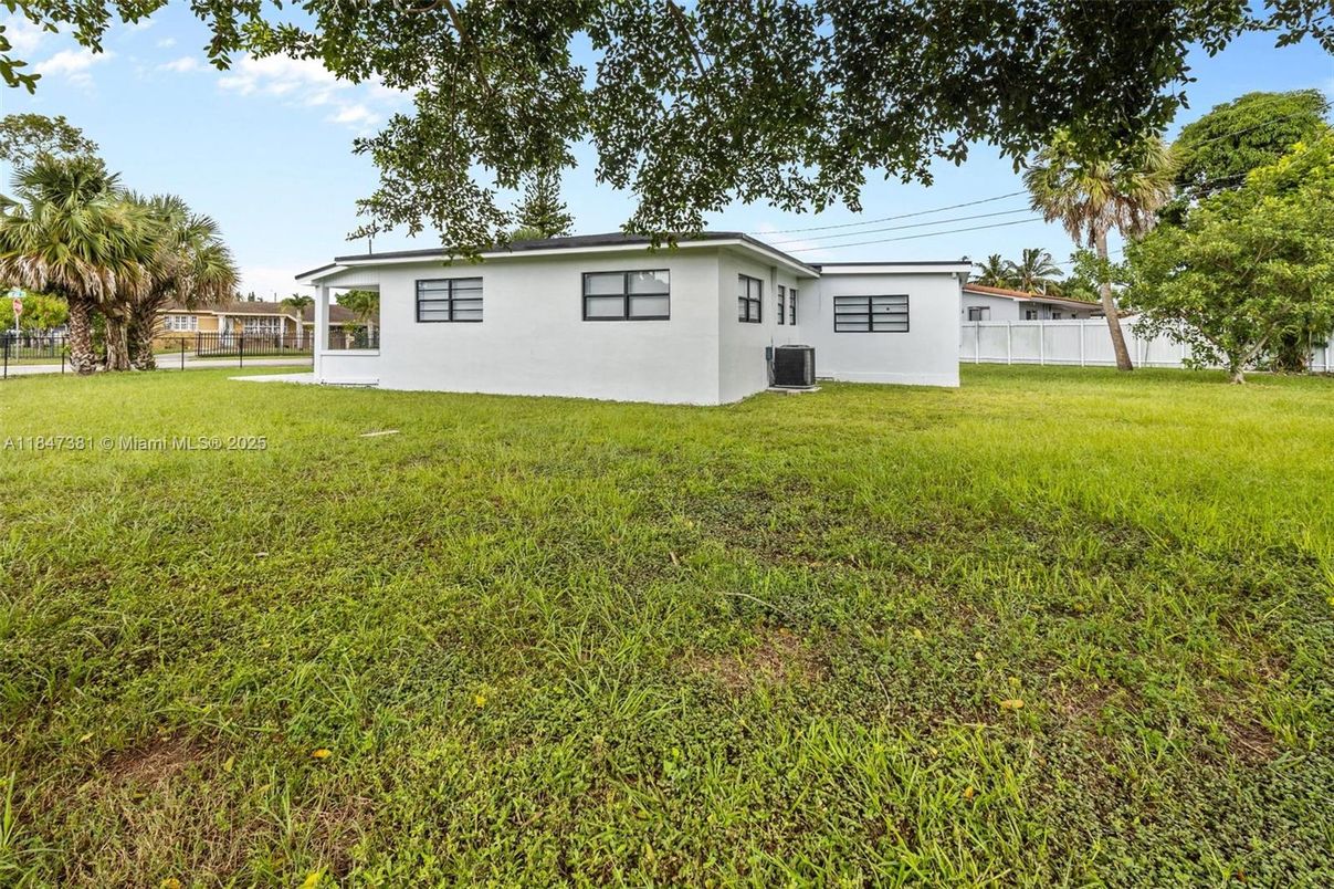 Backyard, Exterior