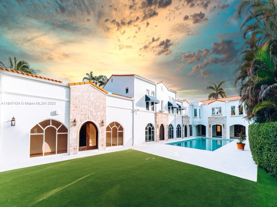 Backyard, Exterior, Pool