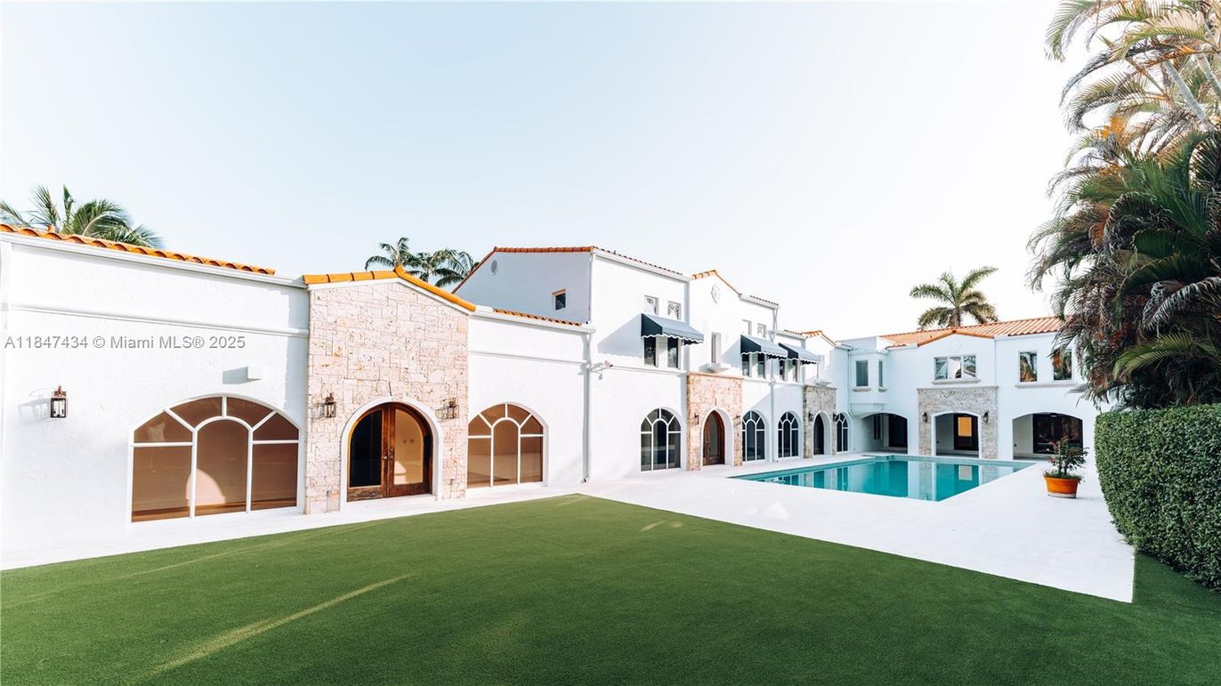 Backyard, Exterior, Pool