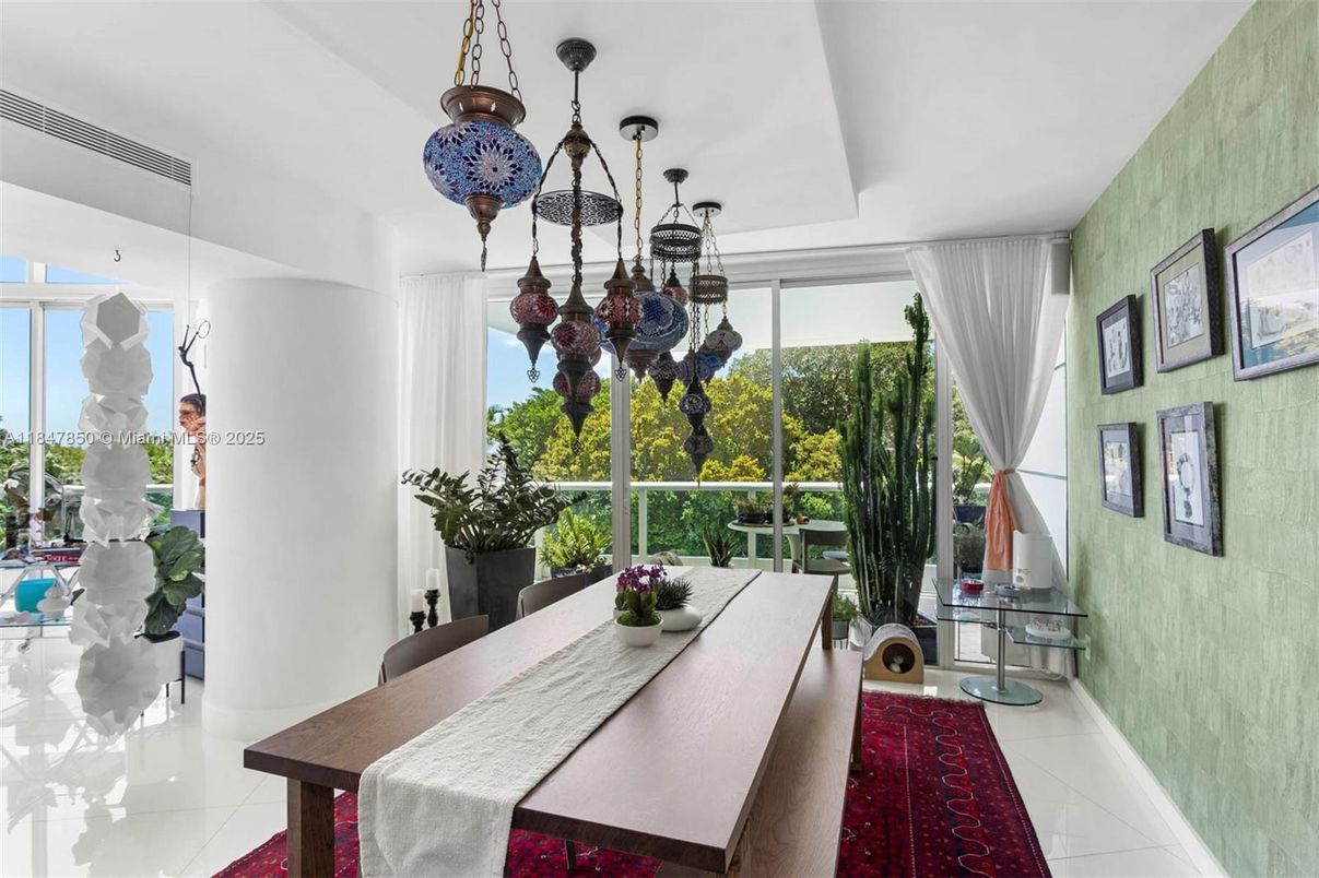Dining room, Interior, Pendant Lights