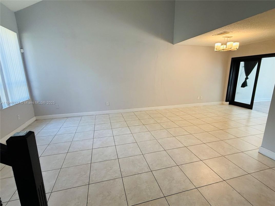 Chandelier, Empty room, Interior