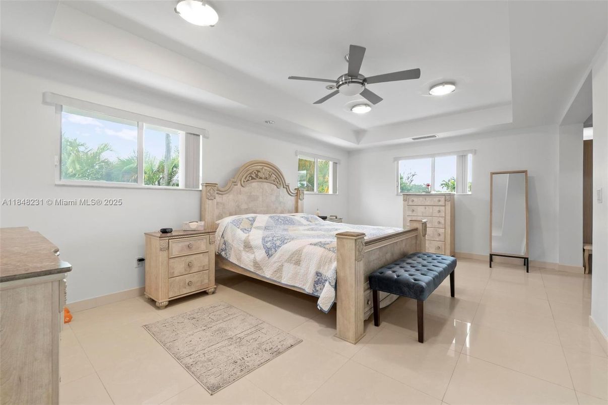 Bedroom, Interior, Recessed Lighting