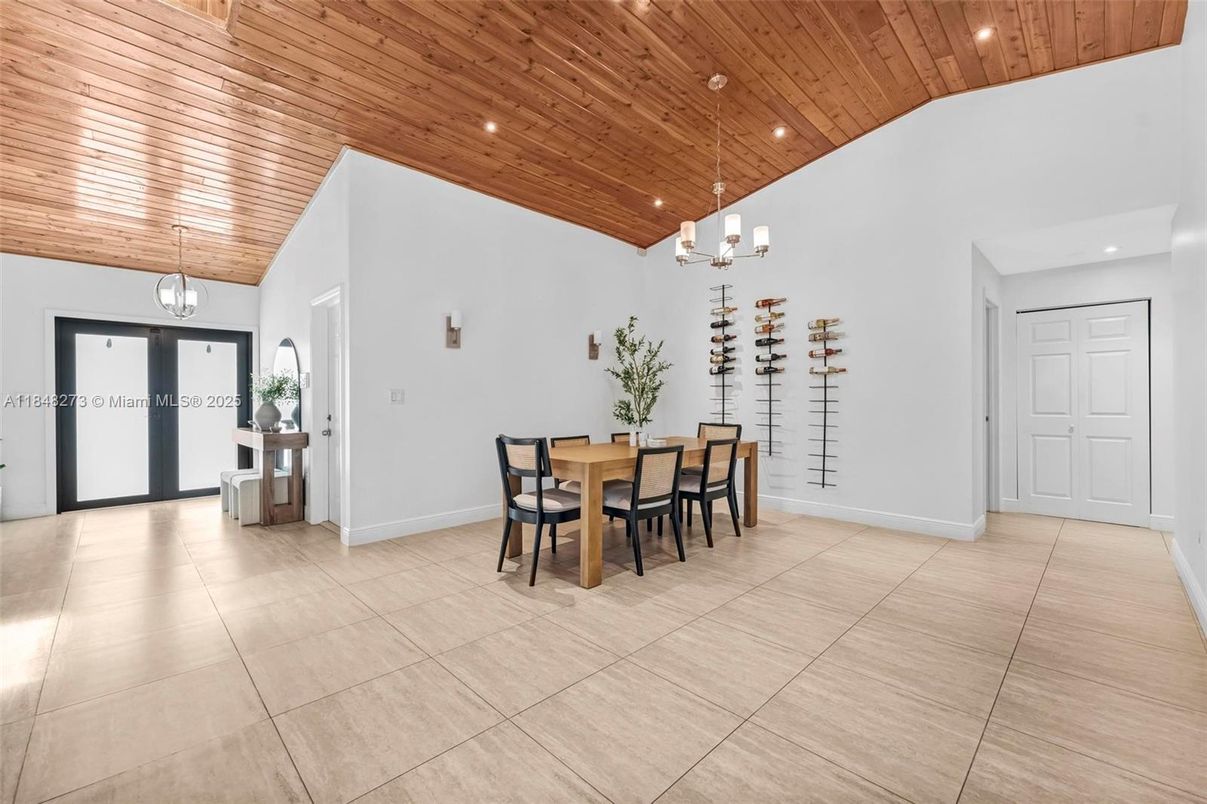 Dining room, Interior, Pendant Lights, Recessed Lighting, Wooden Ceilings