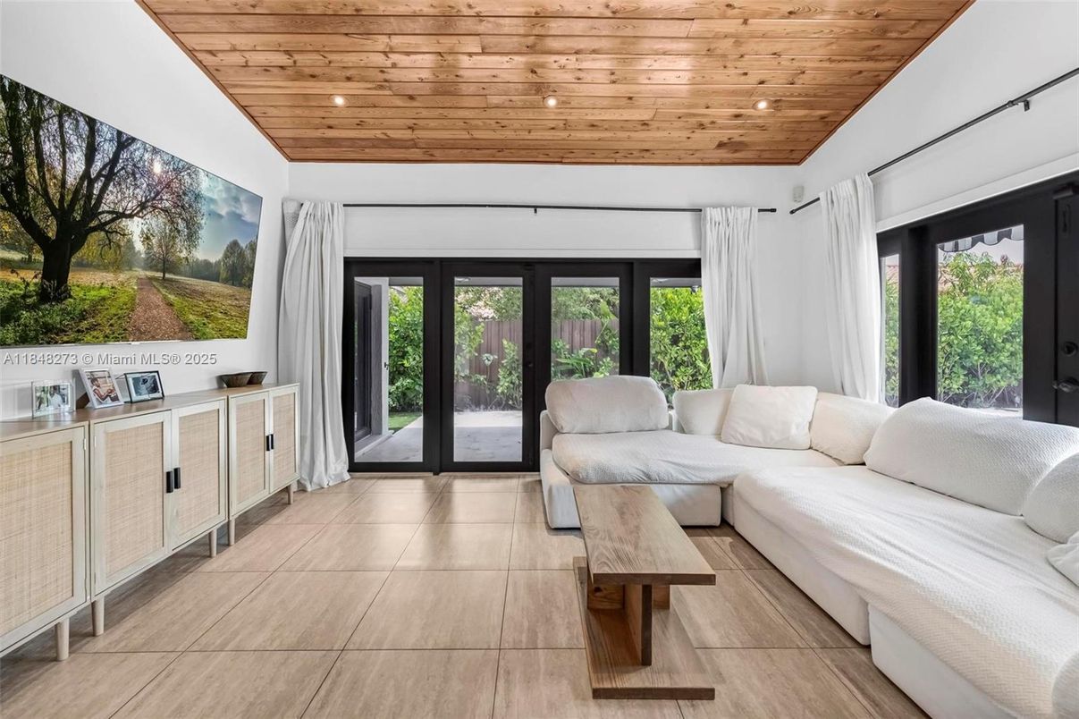 Interior, Living room, Recessed Lighting, Wooden Ceilings